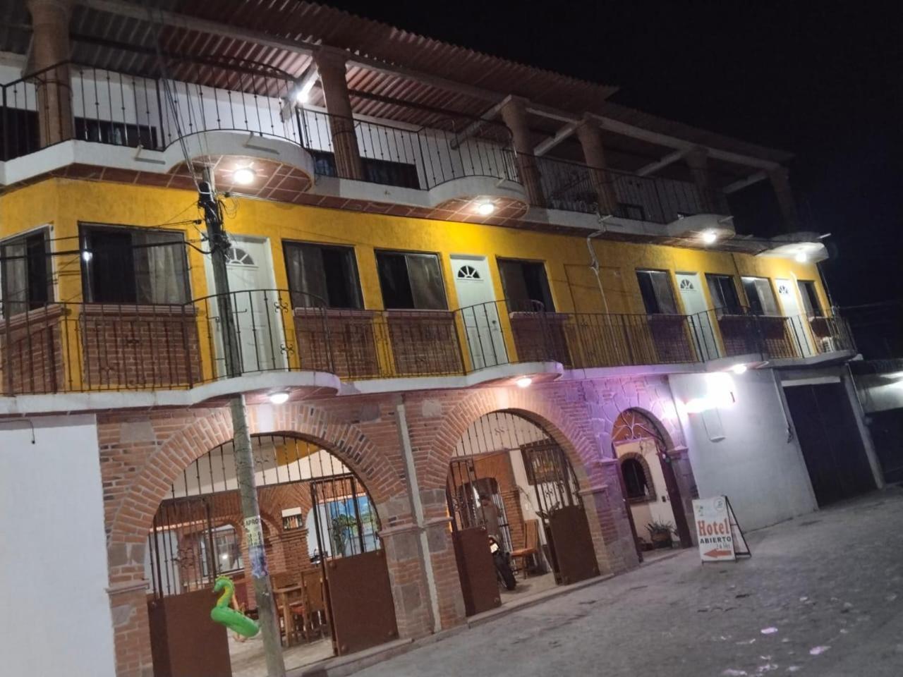 Hotel La Laguna Tequesquitengo Ngoại thất bức ảnh